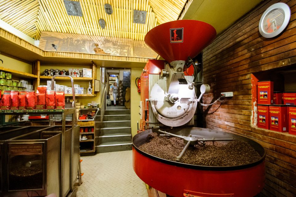 Rome: Espresso, Gelato and Tiramisù Tasting Tour - Guides, Customization, and the Feel of the Walk