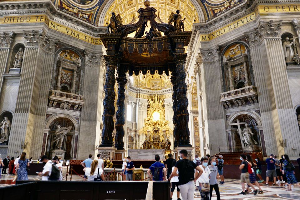 Rome: Guided Tour of St. Peter's Basilica, Grottoes & Square - The practical rules that matter once you’re at the gates