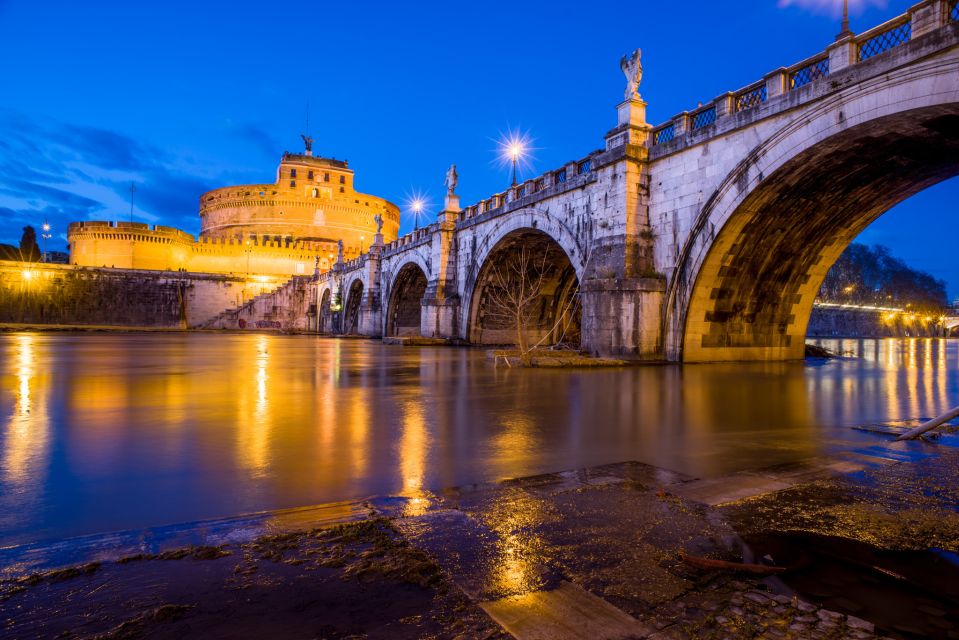 Rome: Nighttime Private Sightseeing Tour - Via Veneto and the River Tiber Bridges: La Dolce Vita Energy