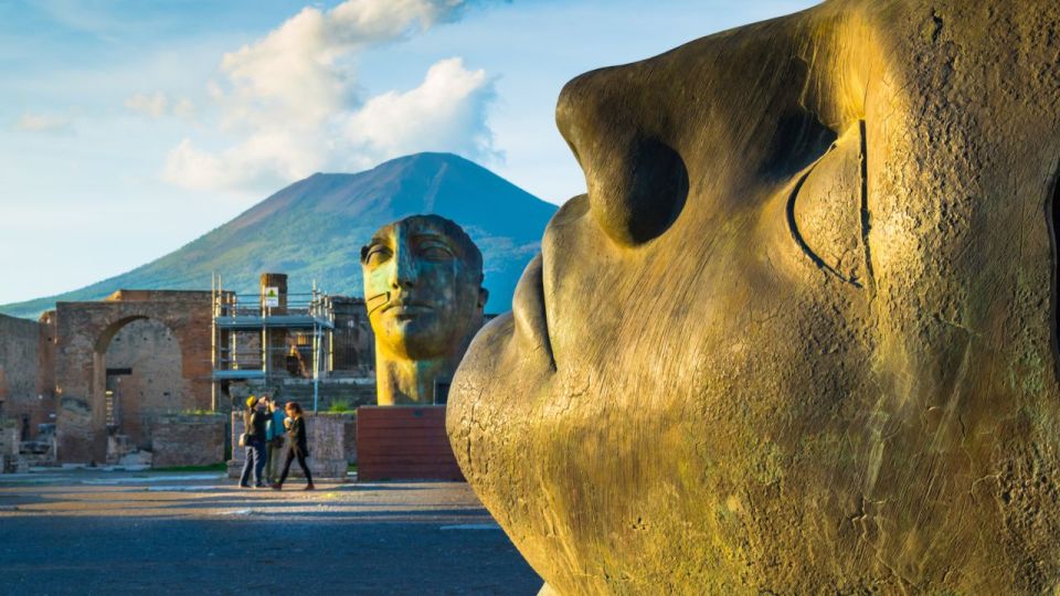 Rome: Pompeii Tour with Wine and Lunch by High Speed Train - Pompeii’s “walking tour” format: what 2.5 hours buys you