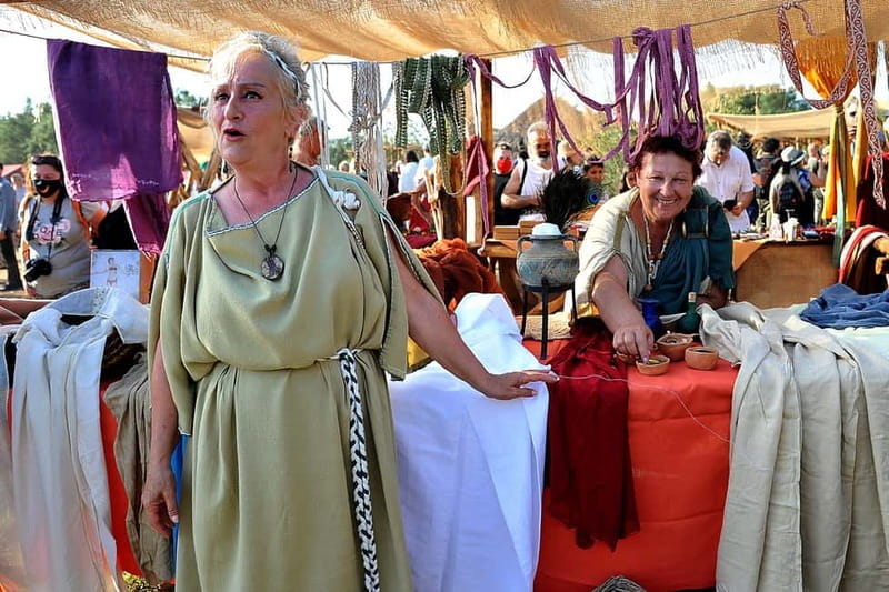 Rome: Roma World, the park to live a day as an Ancient Roman - Archery experience: the hands-on break from watching