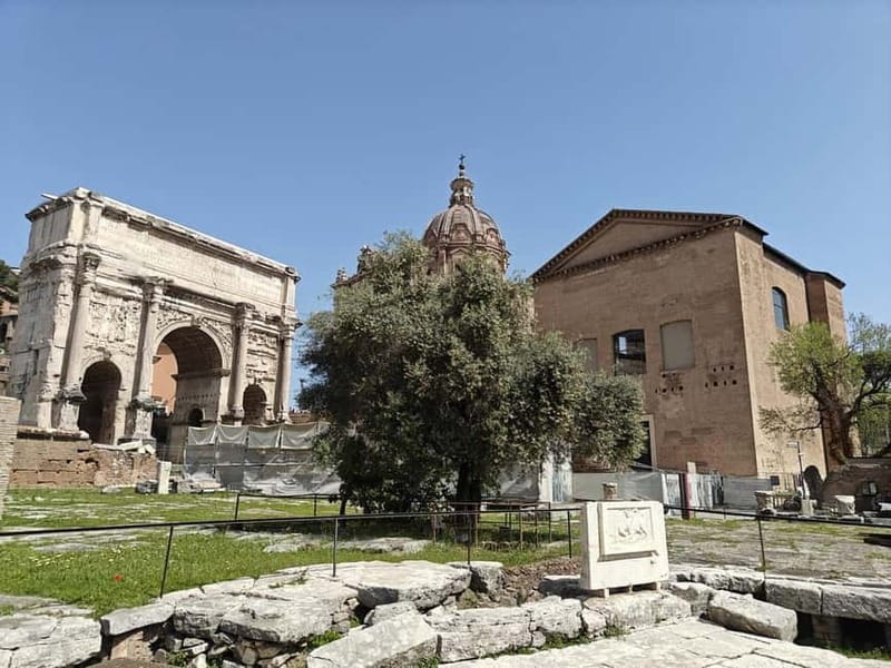Rome: Roman Forum Myths and Legends Private Guided Tour - The 2-hour walk: where the story happens (and where it doesn’t)