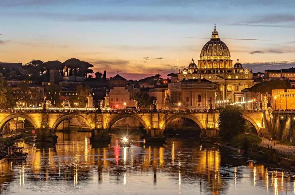 Rome: Small-Group Night Tour with Pizza and Gelato - What this Rome night tour does best