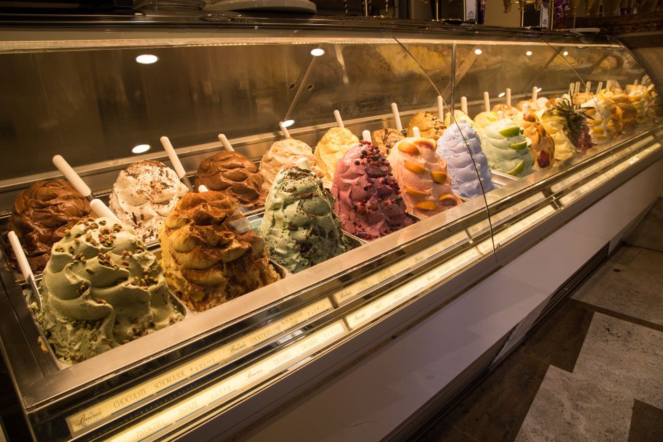 Rome: Small-Group Night Tour with Pizza and Gelato - How the hotel pickup and minivan ride set the tone