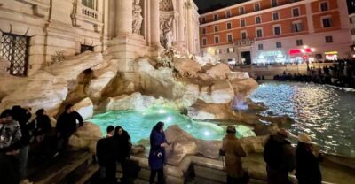 Rome: Spanish Steps, Trevi, Navona and Pantheon Sunset Tour - Price and logistics: getting value from a 2-hour walk