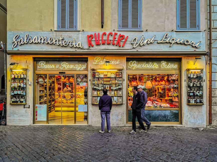 Rome: Trastevere and Campo de Fiori Food Tour - How the guides make the tour (the part that people remember)