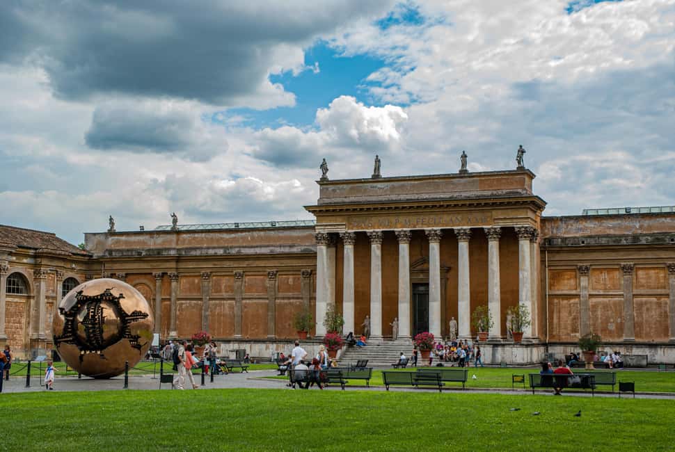 Vatican: Priority Entry to Vatican Museums an Sistine Chapel - Pinacoteca Vaticana: the art wing you don’t want to skip